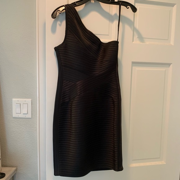 BCBGMAXAZRIA One should cocktail dress - Picture 3 of 4